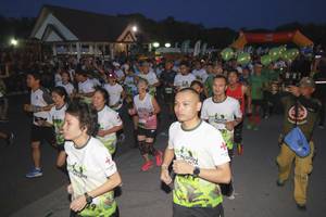 BIB: 
                            <button type="button" onclick="openModal(3530134)" class="btn btn-primary btn-sm float-right btn-popup" data-toggle="modal" data-target=".modal-high-quality">
                        <i class="fas fa-shopping-cart"></i> Add to Cart
                    </button>
                                            <button type="button" onclick="isThisMe(3530134, true)" class="btn btn-success btn-sm float-right btn-popup btn-isme hidden" data-toggle="tooltip" data-placement="bottom" title="นี่คือรูปของคุณใช่ไหม คลิกที่นี่เพื่อเอาเข้าอัลบั้ม">
                        <i class="fas fa-plus"></i> Add to album
                    </button>
                    <button type="button" onclick="isThisMe(3530134, false)" class="btn btn-warning btn-sm float-right btn-popup btn-isnotme hidden">
                        <i class="fas fa-ban"></i> Remove from album
                    </button>